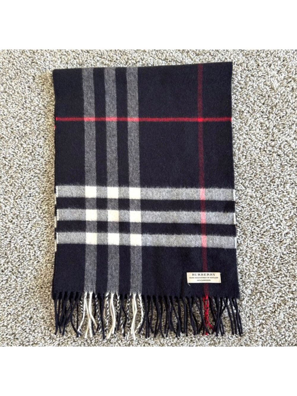 Burberry Black 100% Cashmere Checkered Scarf With Fringe Made In Scotland - Picture 7 of 7